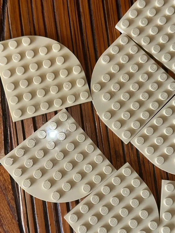 8 Plate LEGO, Round Corner 6 x 6 ref 6003 Tan - photo numéro 3