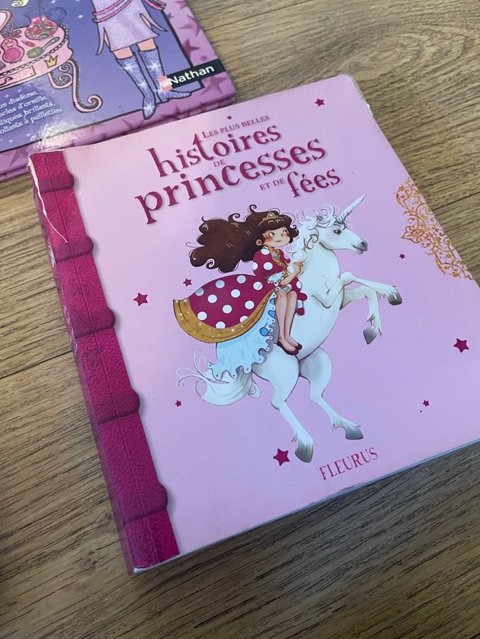 Lot livres fille - photo numéro 3