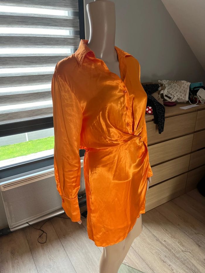 RObe orange - photo numéro 2