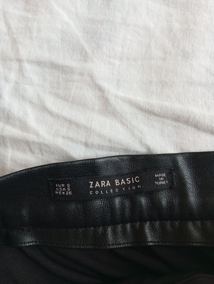 Jupe Zara basic taille s - photo numéro 2