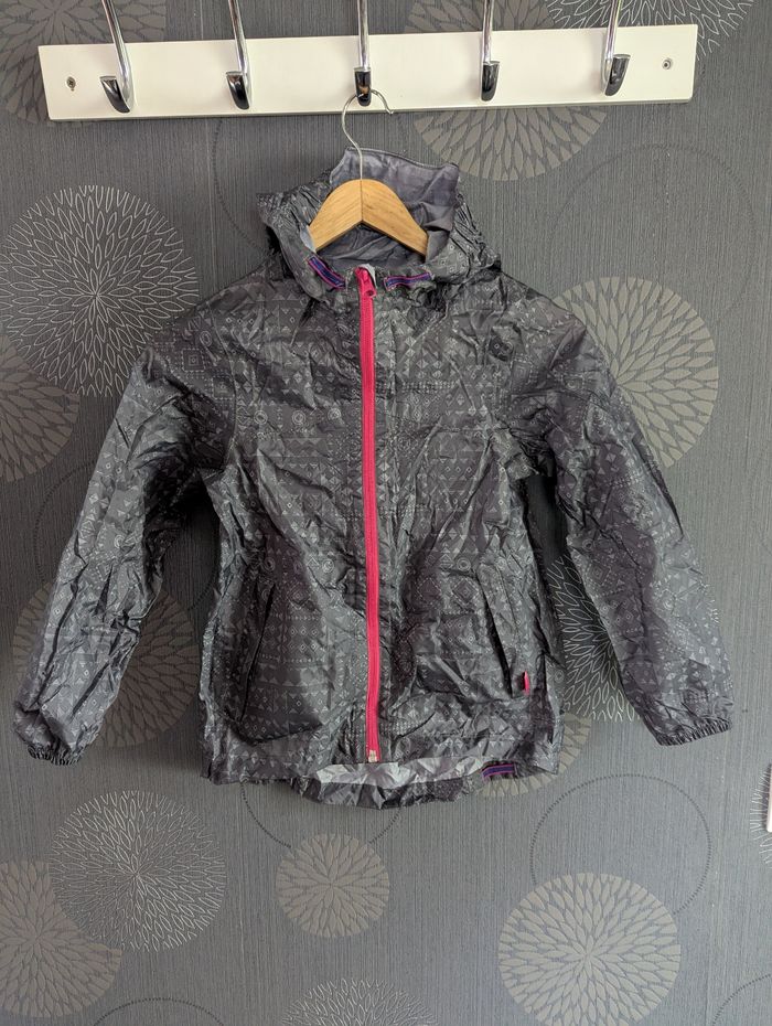 Coupe vent Quechua taille 7/8 ans - photo numéro 2