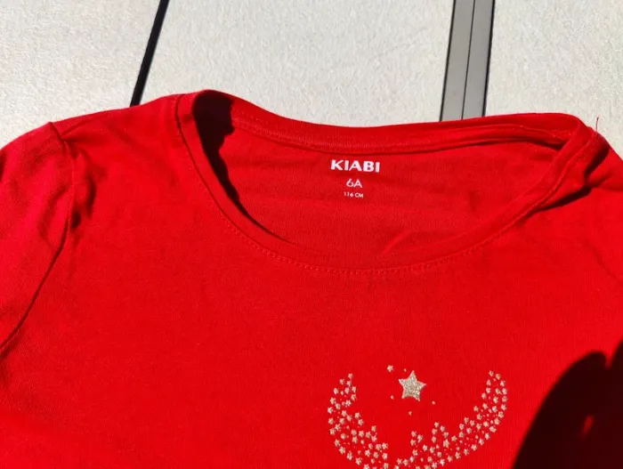 Tee shirt ml rouge  noël Kiabi 6 ans - photo numéro 3