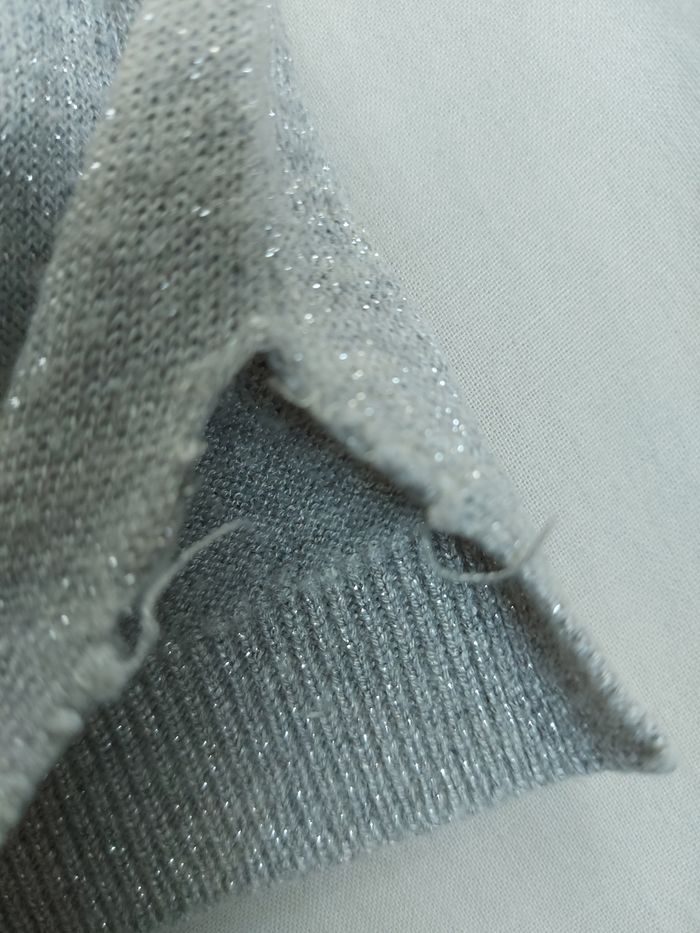 Pull léger pailleté - photo numéro 3