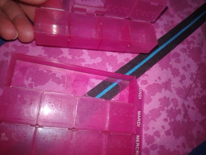 Plaquette semainier pour médicaments - photo numéro 4