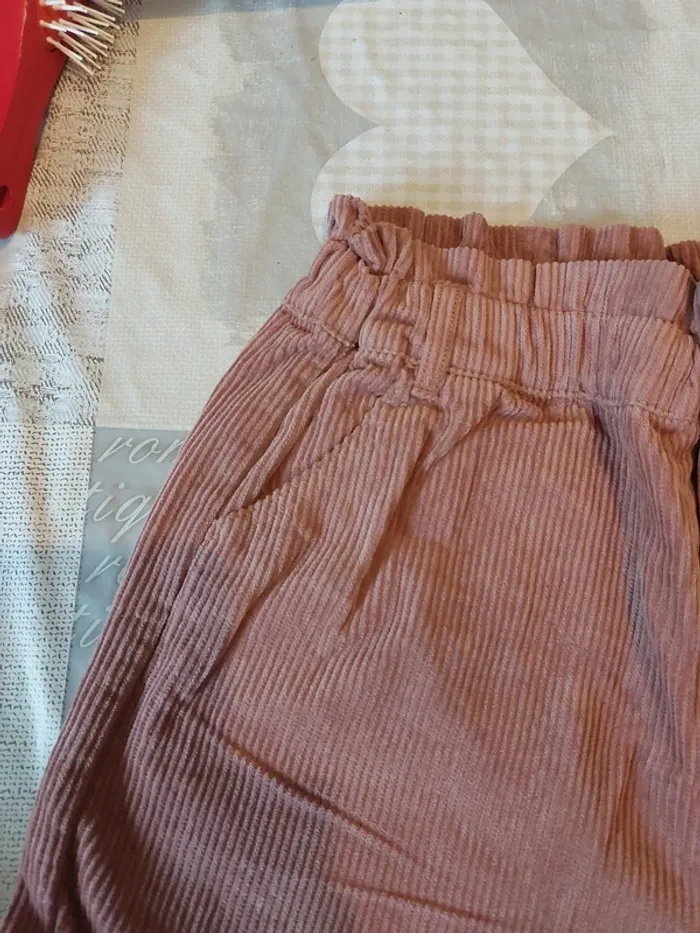 Short en velours neuf Vertbaudet 10A - photo numéro 3