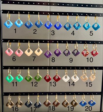 Créole et une paire de Charm interchangeables 