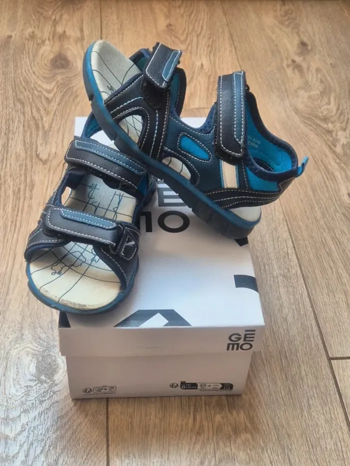 Chaussures sandales / nu-pieds garçon pointure 28