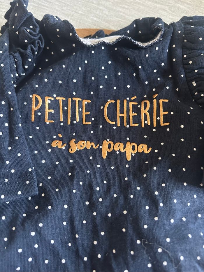 Pyjama - 1 mois - photo numéro 2