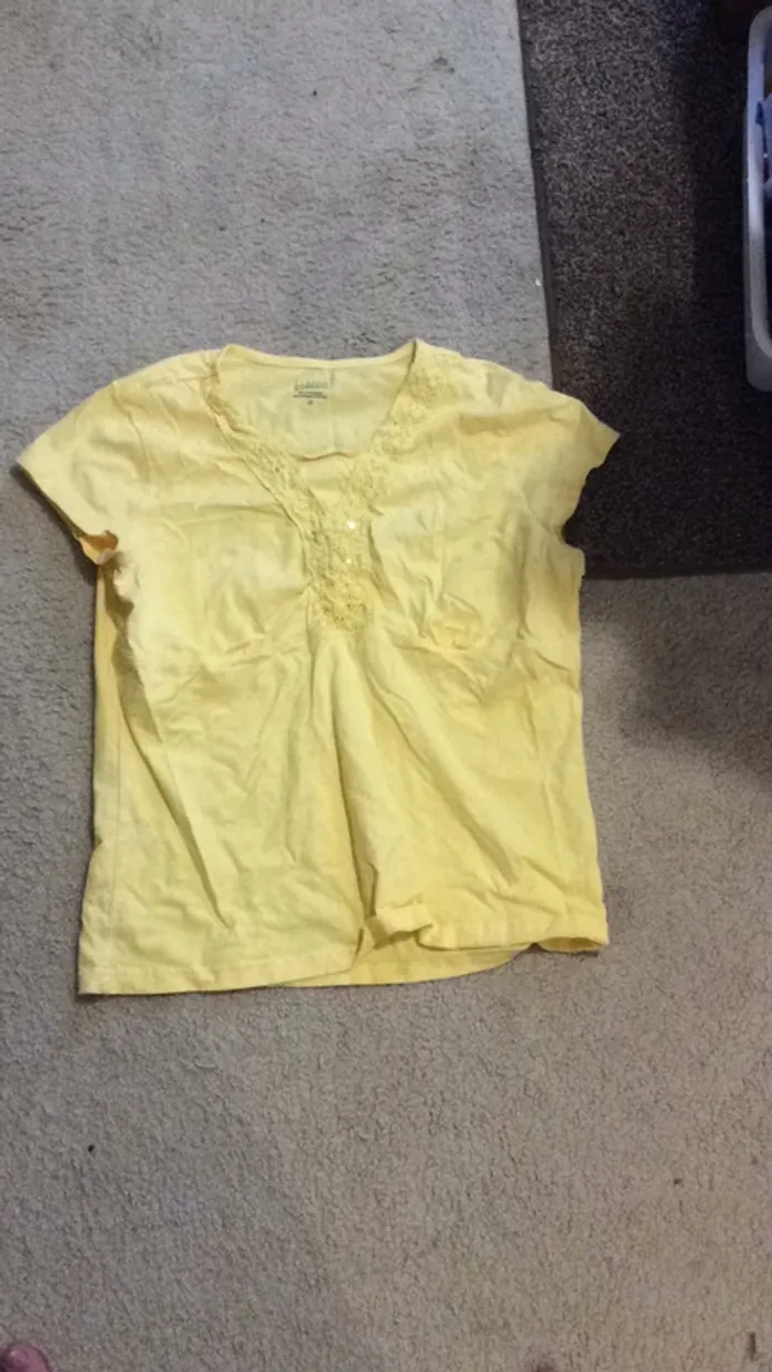 Classic elements yellow tee large