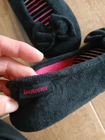 Chaussons isotoner T 35_36.