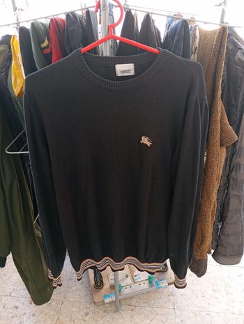 Pull Burberry très bon état