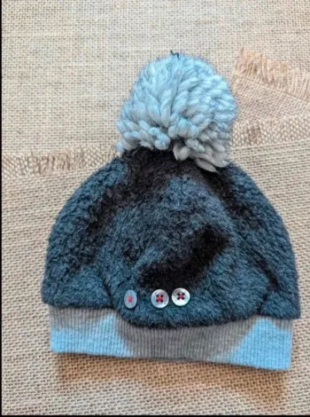 Bonnet pompon