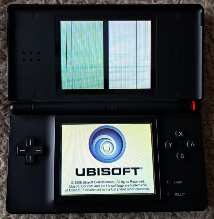 🎮 Console Nintendo DS Lite noire - écran haut à changer - photo numéro 3