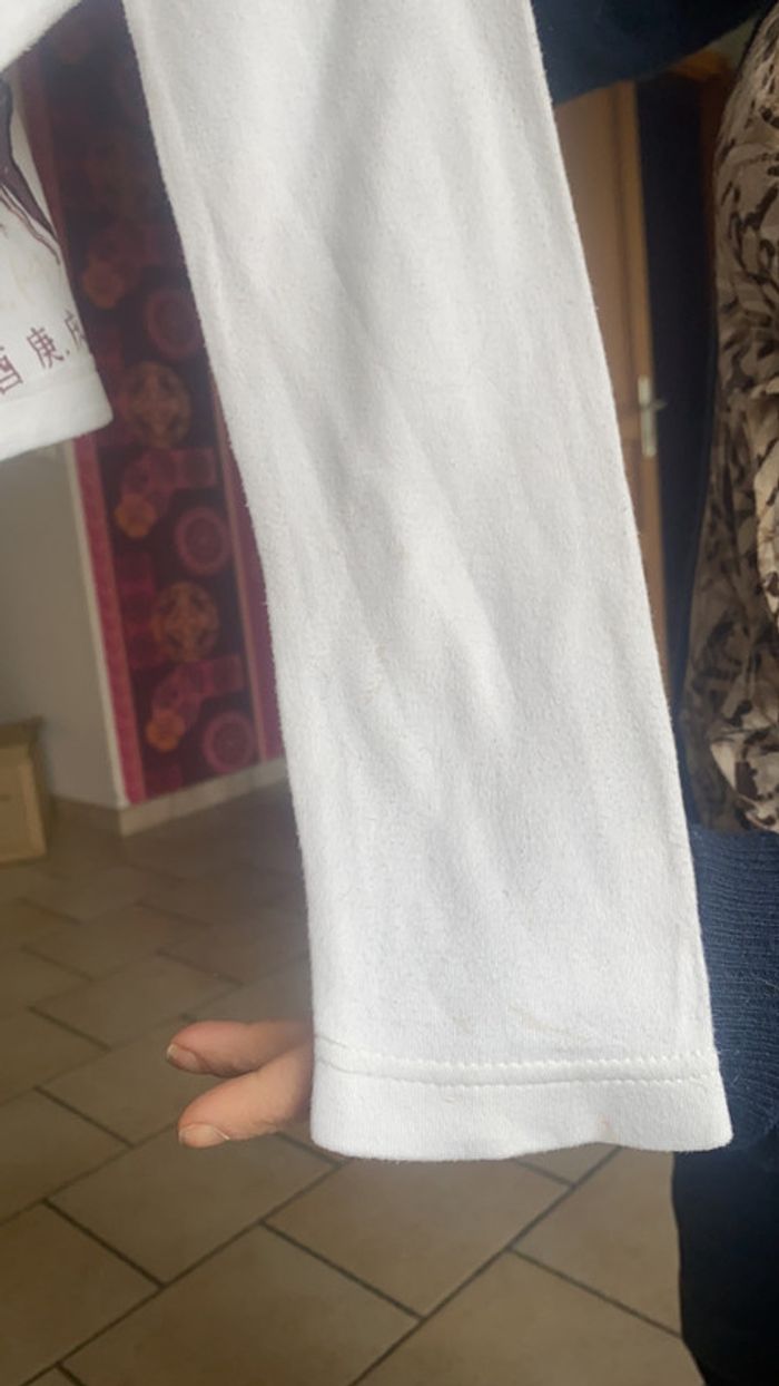 T-shirt blanc avec fille - photo numéro 4