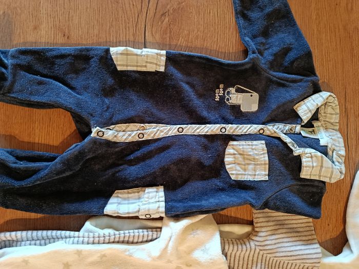 Lot pyjamas garçons 3 mois - photo numéro 7