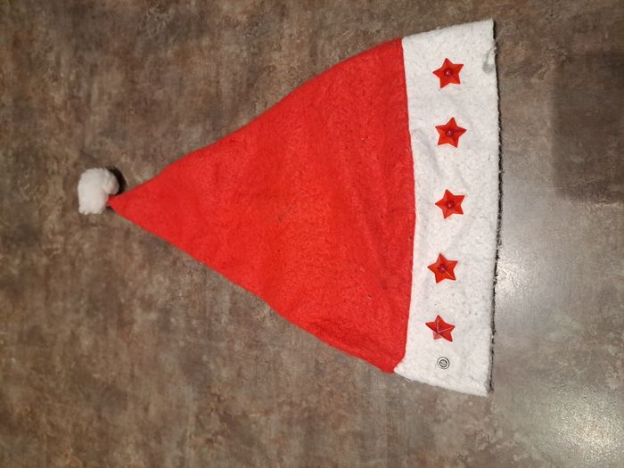 lot 2 bonnets Père Noel - photo numéro 4