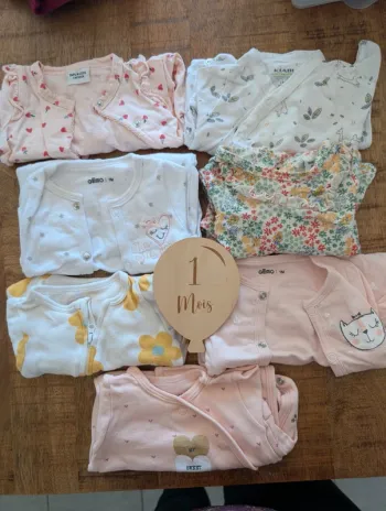 Lot pyjamas 1mois
