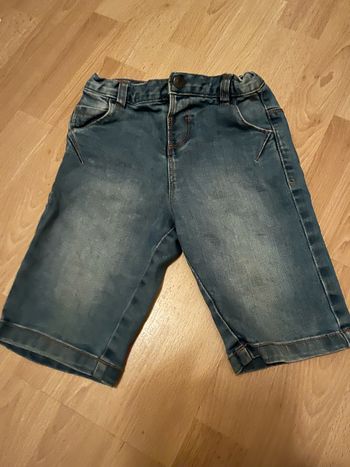 Short jean tape à l’oeil 3 ans