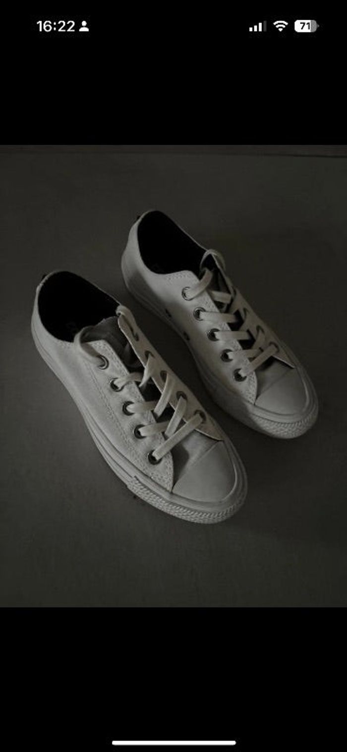 Converse basses