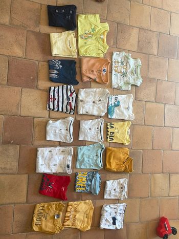 👶 lot tee short bébé - Taille 9 mois - bon état 👶