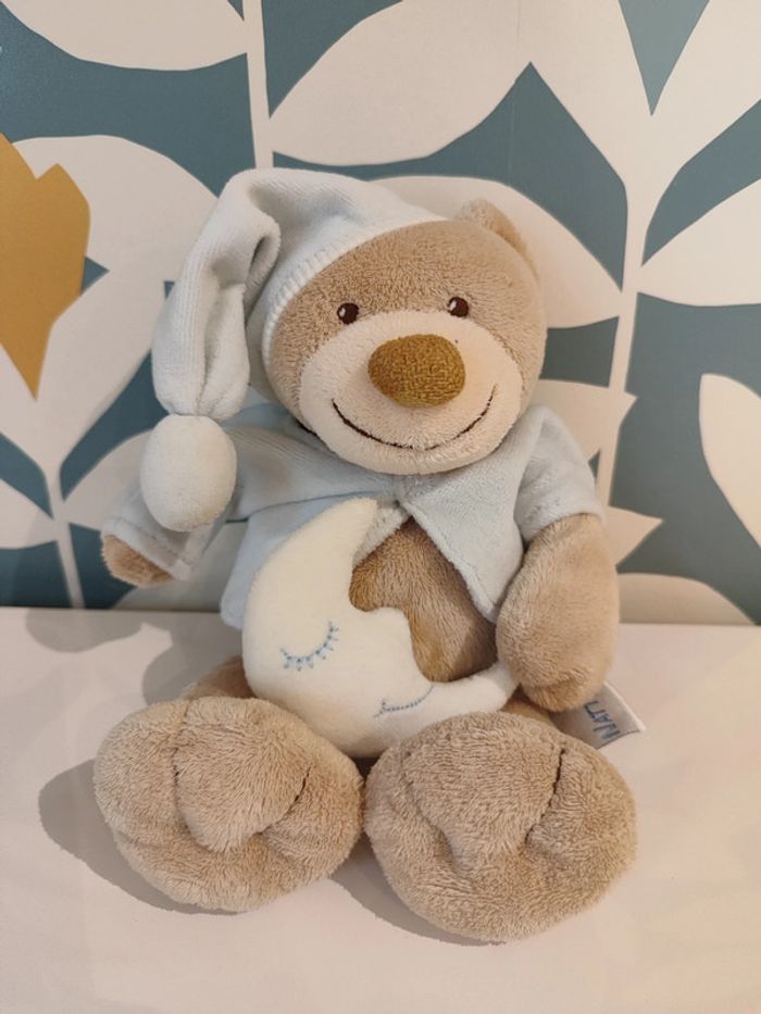 Peluche Ours ourson nounours Bibou avec bonnet de nuit bleu et lune nattou
