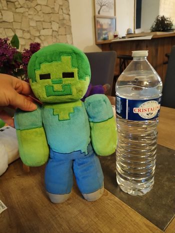 Peluche minecraft zombie