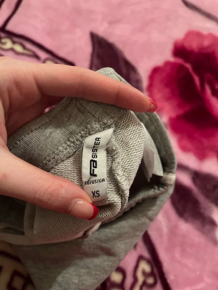 Mini short gris taille xs - photo numéro 4