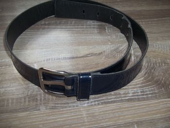 Ceinture ceintrée large cuir verni bleu