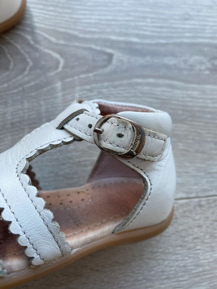 Sandales blanches Jacadi taille 19 - photo numéro 5