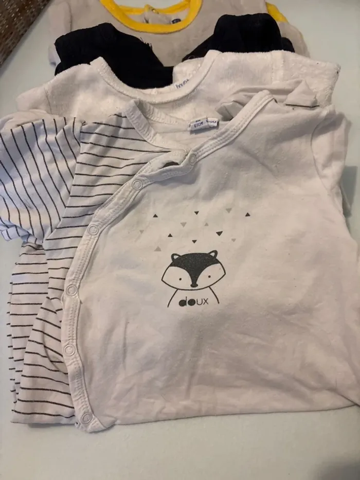Lot 11 pyjamas - photo numéro 9