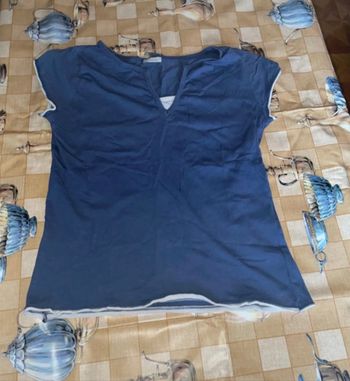 Tee shirt