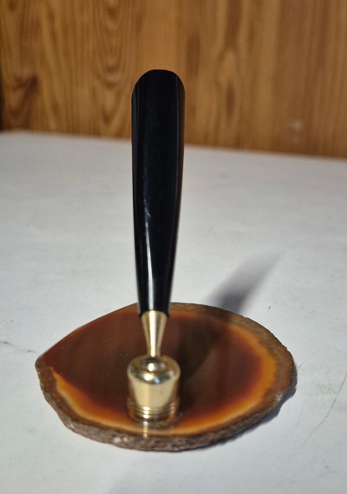 Porte-stylo vintage sur socle en agate polie accessoire bureau - photo numéro 2
