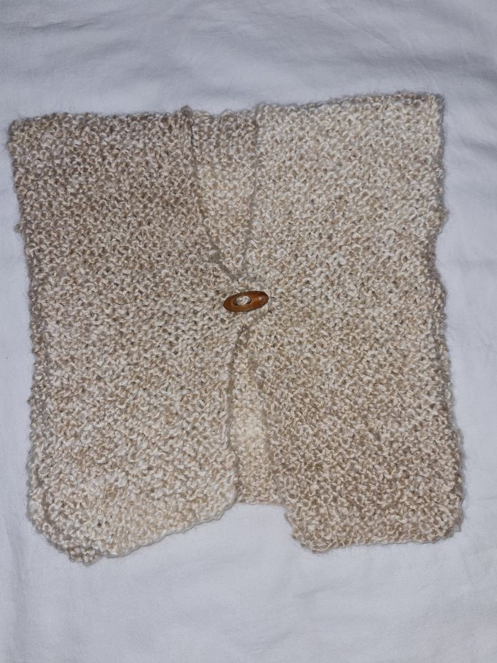 Gilet beige fait main