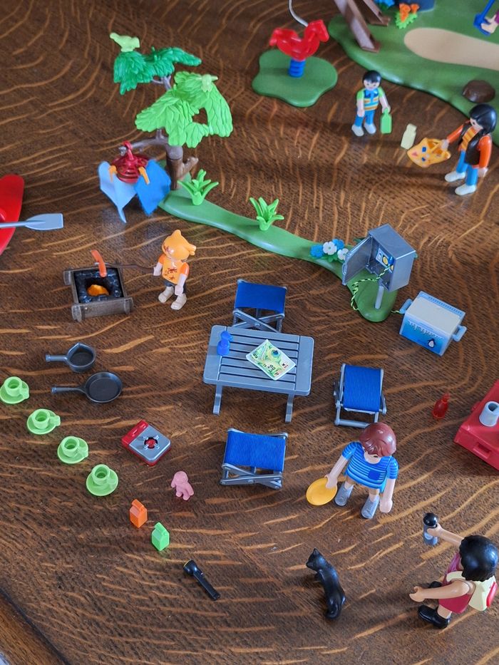 Playmobil camping + tyrolienne COMPLET 100 % - photo numéro 2