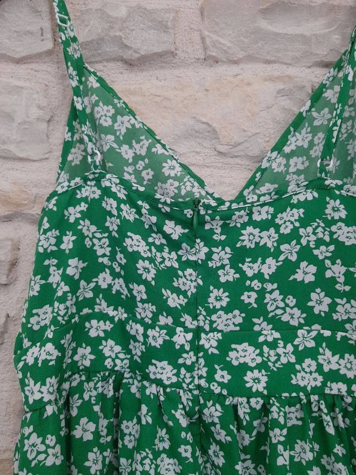 Robe d été verte et blanche "Shein" taille S (36) en très bon etat - photo numéro 5