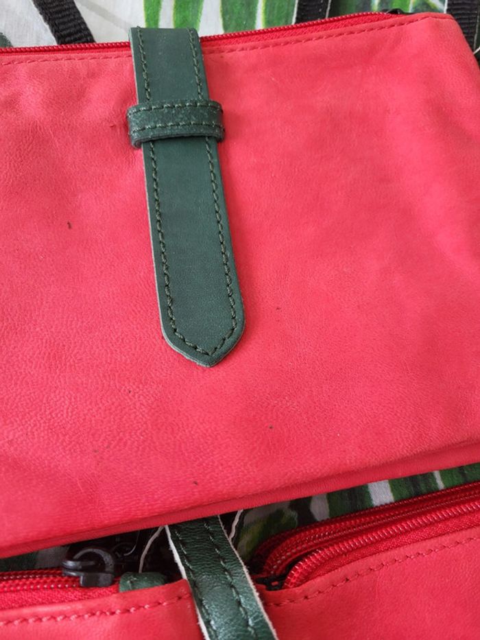 Sacs rouges - photo numéro 4