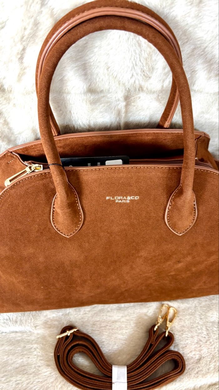 Sac à main Flora & Co camel neuf avec étiquette en suédine chic & pratique - photo numéro 4