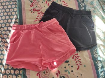 Lot 2 shorts fille 12ans