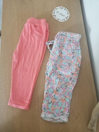 Lot de 2 pantalons legers bébé fille 18mois orchestra et tissaia Tbe