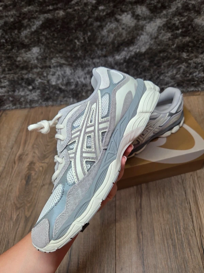 Asics GEL-NYC Gris 42.5 - photo numéro 3