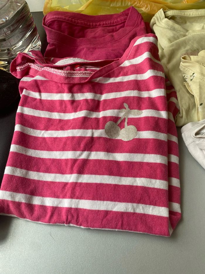 Lots 11 teeshirt taille 8 ans - photo numéro 3