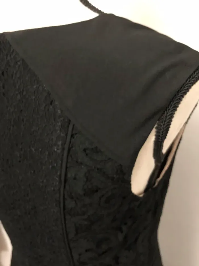Robe chic noire en dentelle - photo numéro 5