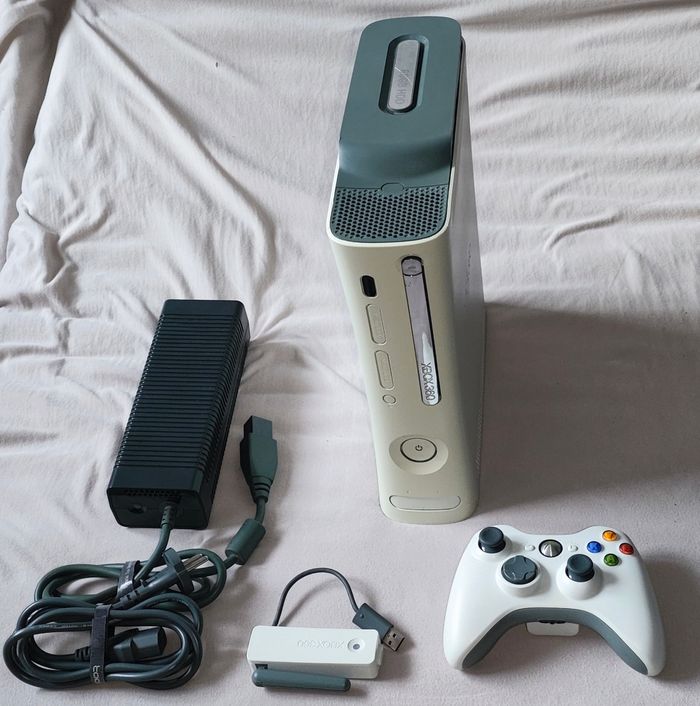 Xbox 360 FAT 60GB | Pâte thermique changée | Manette + Acc