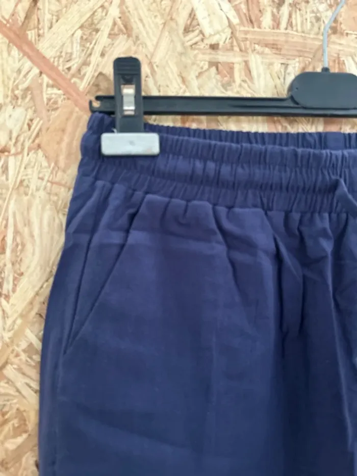 Pantalon style décontracté taille M - photo numéro 2