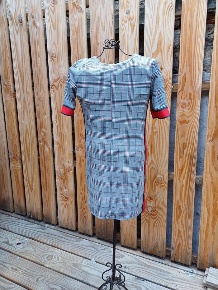 Jolie robe à carreaux bandes rouge Made in Italy taille 38 - photo numéro 8