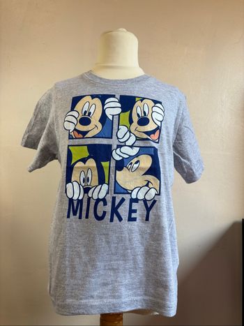 T shirt garçon taille 122/128
