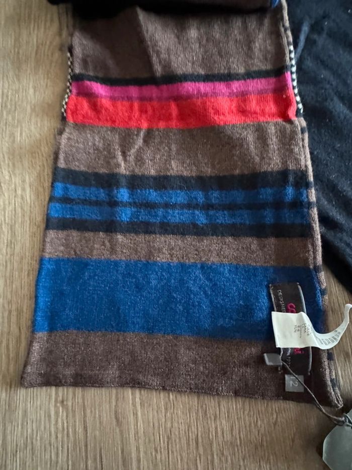 Écharpe réversible catimini taille 2 neuve avec étiquette - photo numéro 3