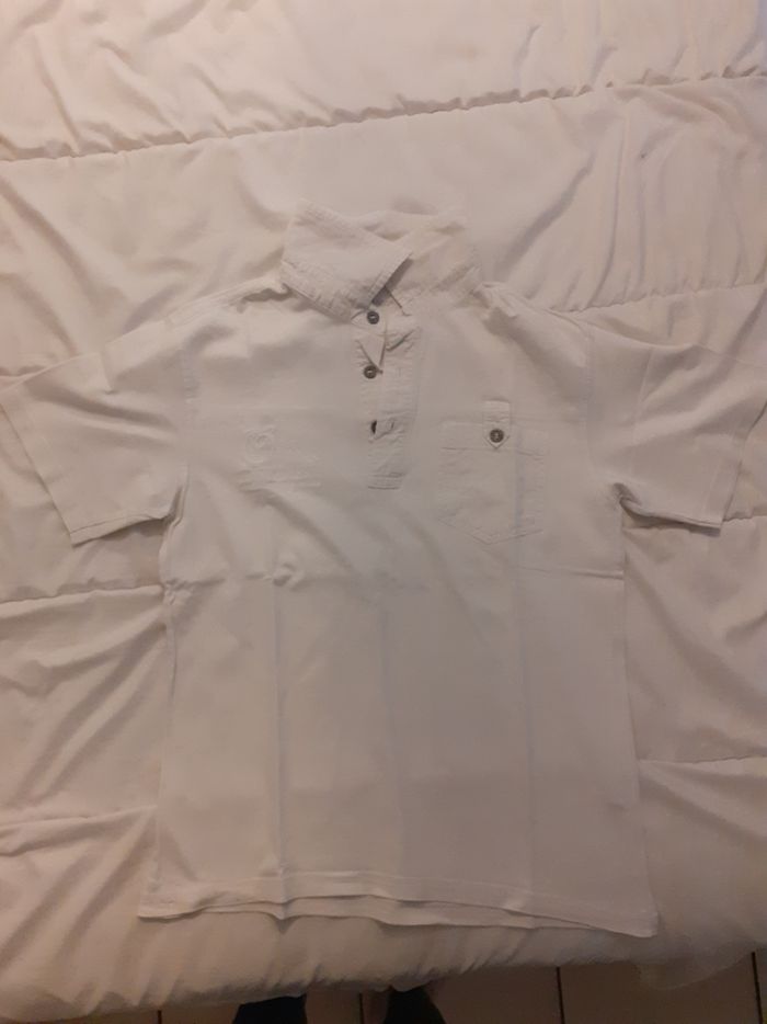 Polos - photo numéro 2