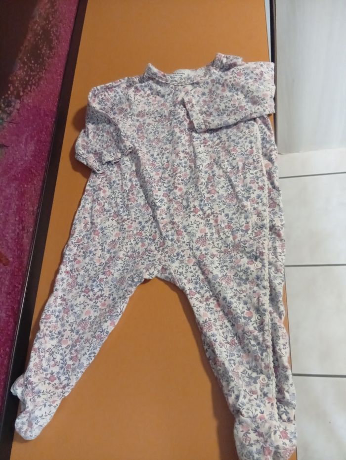 Pyjamas tape a l'oeil - photo numéro 2
