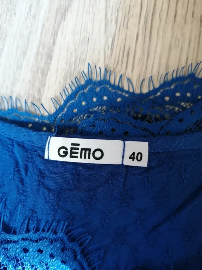 Top bleu électrique style nuisette effet brodé avec dentelle, bretelles réglables / gémo / (40) - photo numéro 7